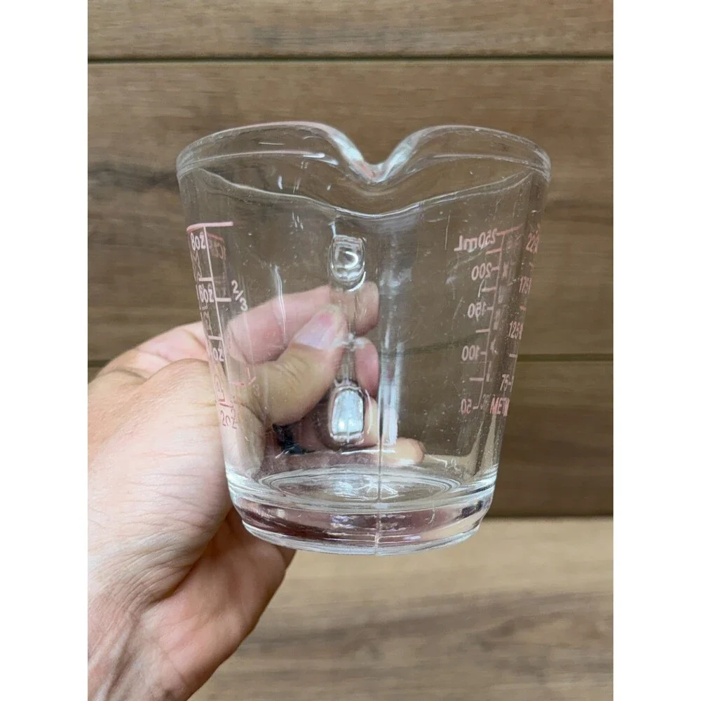 PYREX #508 Small Red Letter Glass Measuring Cup D Handle 8oz 1 Cup - Vintage